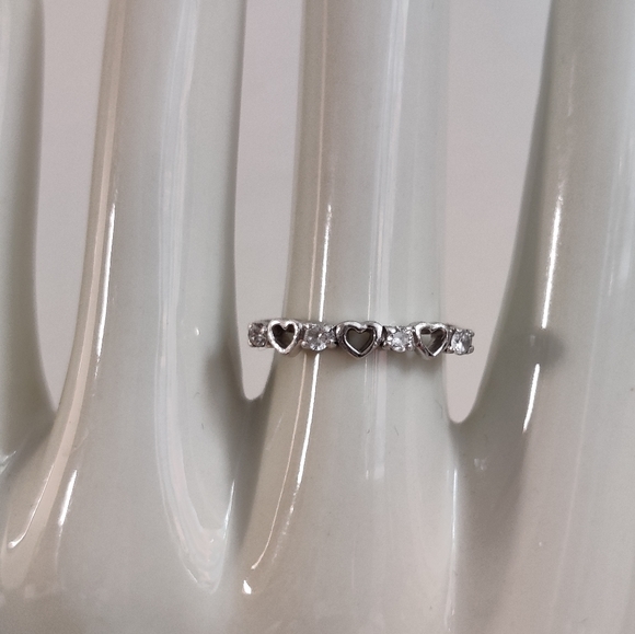 Dainty Sterling Silver Ring Open Work Hearts and CZ - Picture 14 of 14
